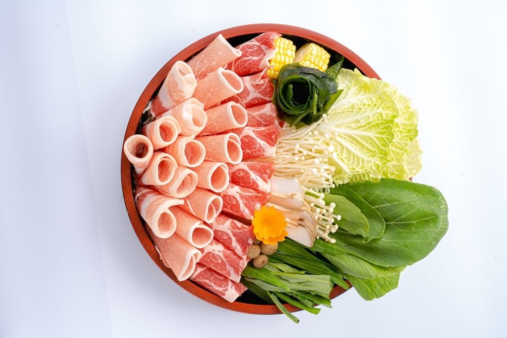 ทำชาบูกินเองที่บ้าน ต้องเตรียมอะไรบ้าง ยุ่งยากไหม ?