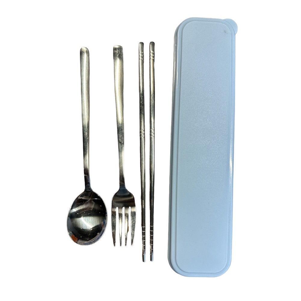 โมเมนโต ชุดช้อนส้อมตะเกียบพร้อมกล่อง