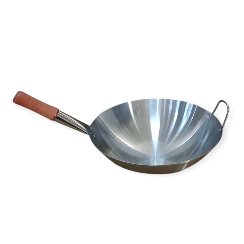 กระทะก้นลึกด้ามไม้ ขนาด 36 CM.