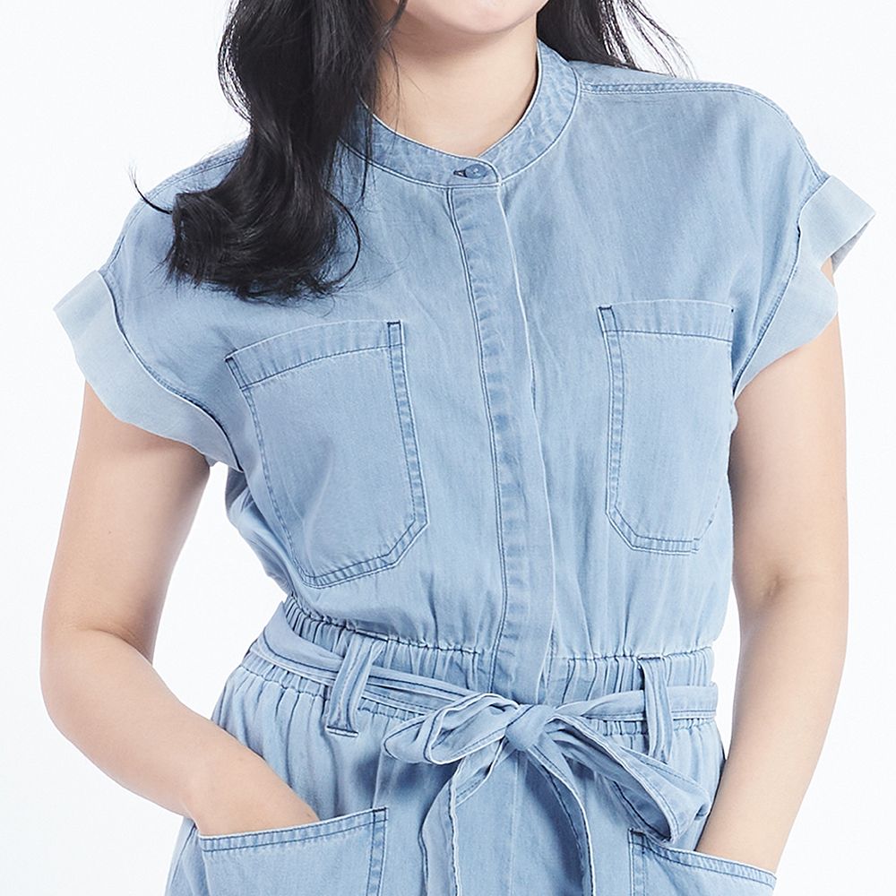 MESTYLE จั๊มพ์สูทยีนส์ไหล่ล้ำ สีอ่อน ไซซ์ XL