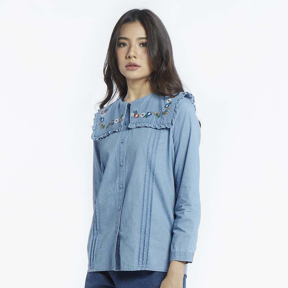 MESTYLE เสื้อยีนส์แต่งลายปัก สีกลาง ไซซ์ M