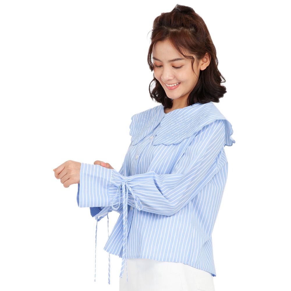 MESTYLE เสื้อลายริ้วแต่งปักสีฟ้า ไซส์ M