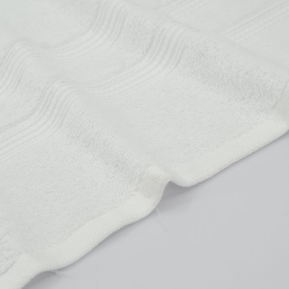 FROLINA ESSENCE ผ้าเช็ดตัว ขาว30X57นิ้ว