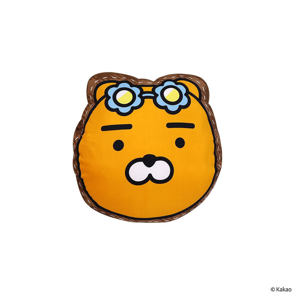 โมเมนโต หมอนอิง ไดคัทการ์ตูน 24X24นิ้ว (คละแบบ)