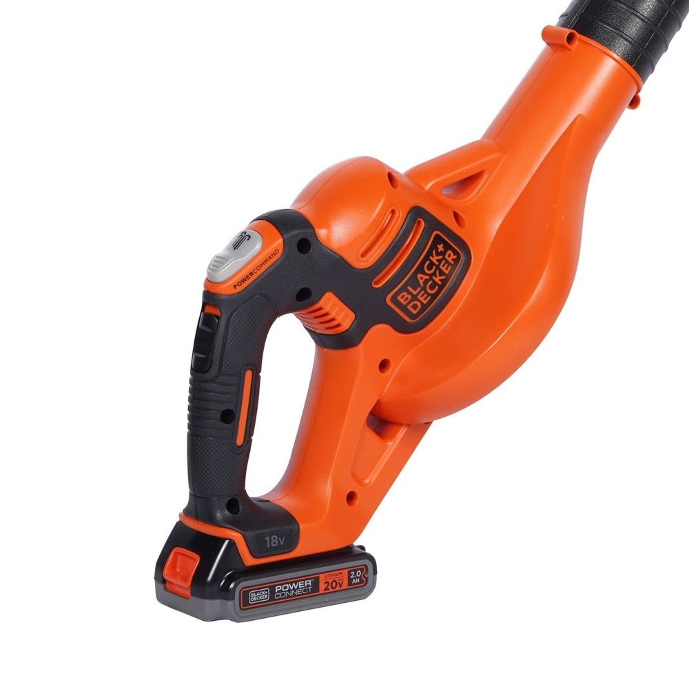 BLACK DECKER เครื่องเป่าใบไม้ไร้สาย GWC1820PCF-B1